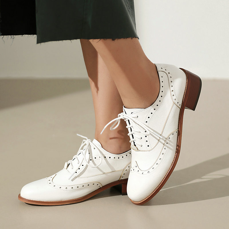 Oxford Shoes Brogue - أحذية أكسفورد نسائية برباط وكعب منخفض