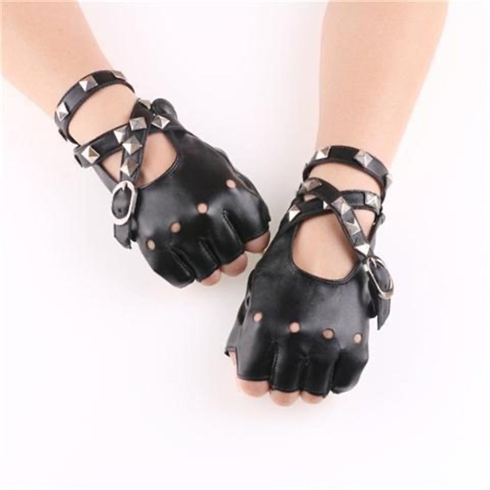 قفازات من الجلد الصناعي للقياد - مراجعة Driving Gloves Leather وسعره