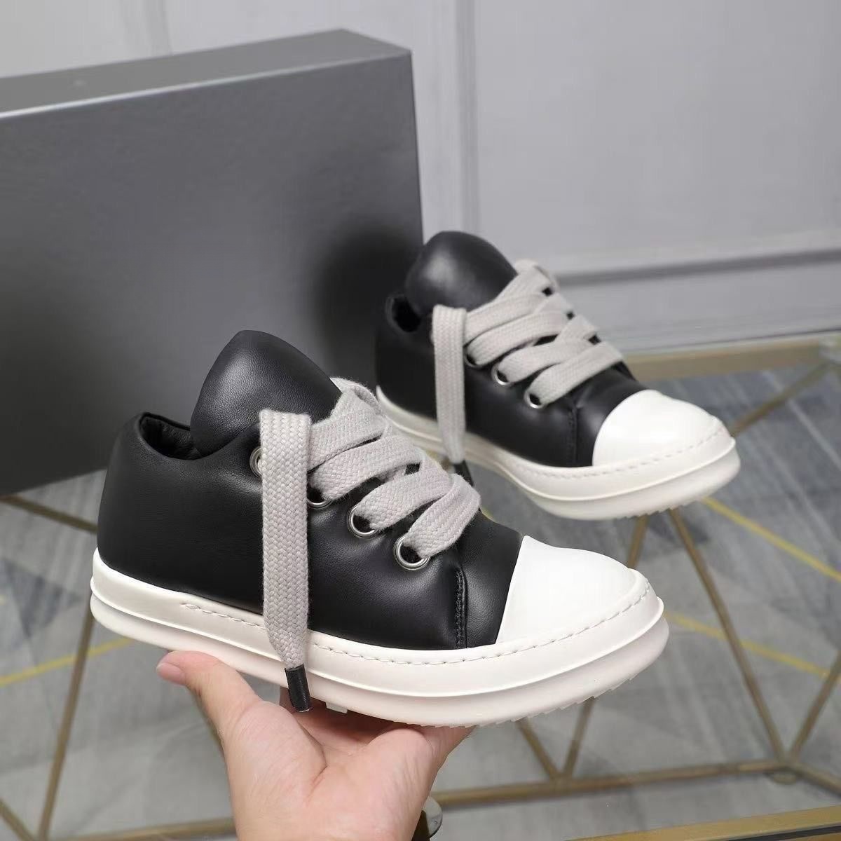 عرض خاص: أحذية رياضية فاخرة بك - مراجعة Men'S Fashion Luxury Brands وسعره