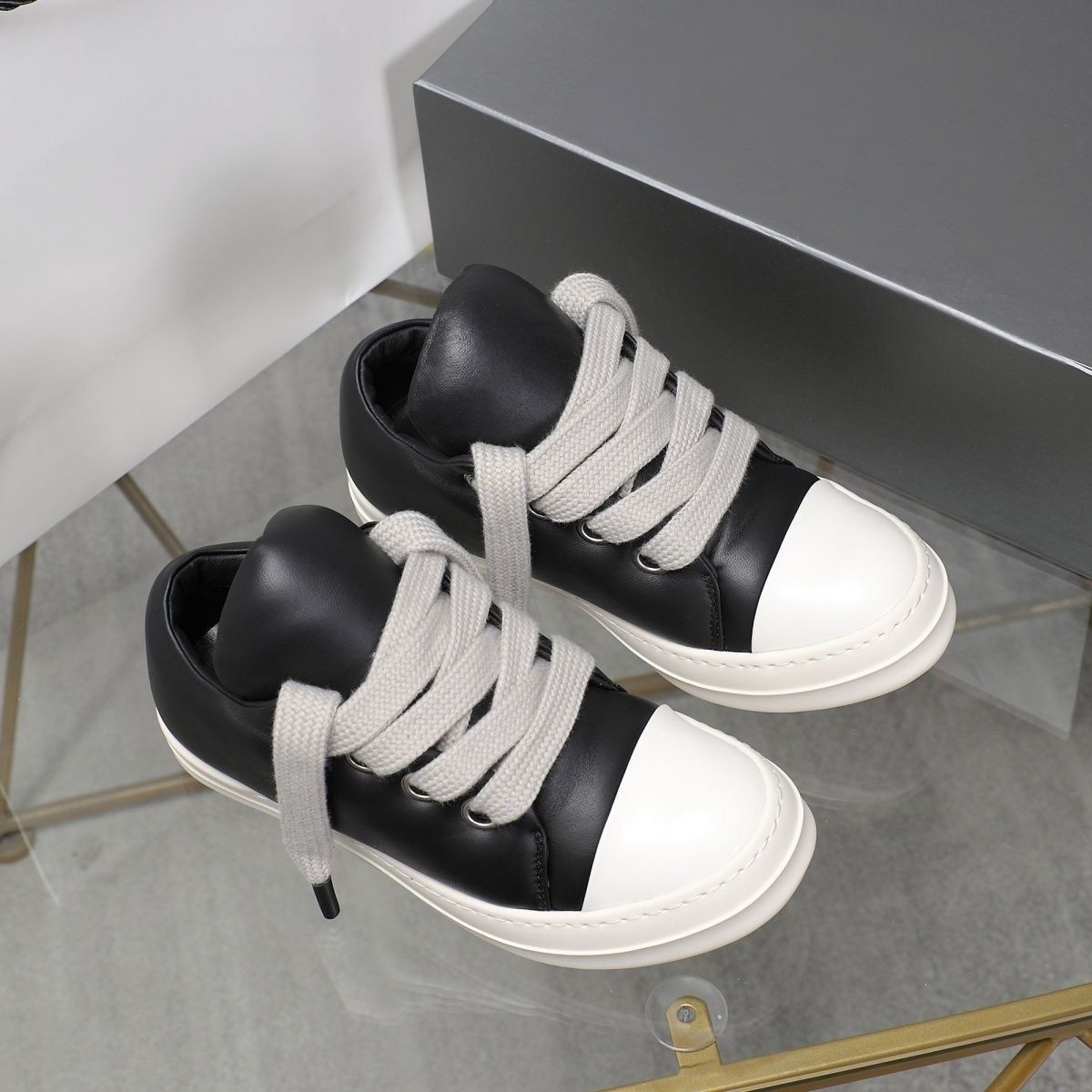 عرض خاص: أحذية رياضية فاخرة بك - مراجعة Men'S Fashion Luxury Brands وسعره